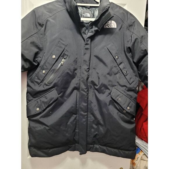 The North Face Black Homes Insulated coat no hood  large NWOT Unisex very warm - Picture 2 of 10